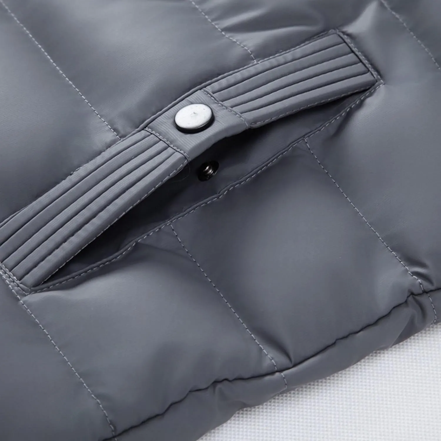 Men Puffer Jacket Hooded Full Zip Water-Resistant Puffy Jacket Quilted Lined Winter Down Coats Outerwear with Pockets