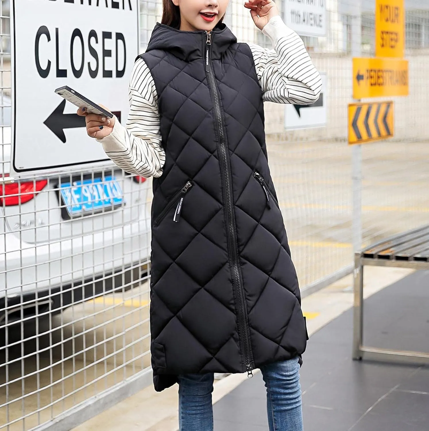 WABEOR Womens Long Puffer Vest Jacket Hooded Quilted Sleeveless Down Coats Winter Thickened Warm Zip Up Outwear Windbreakers