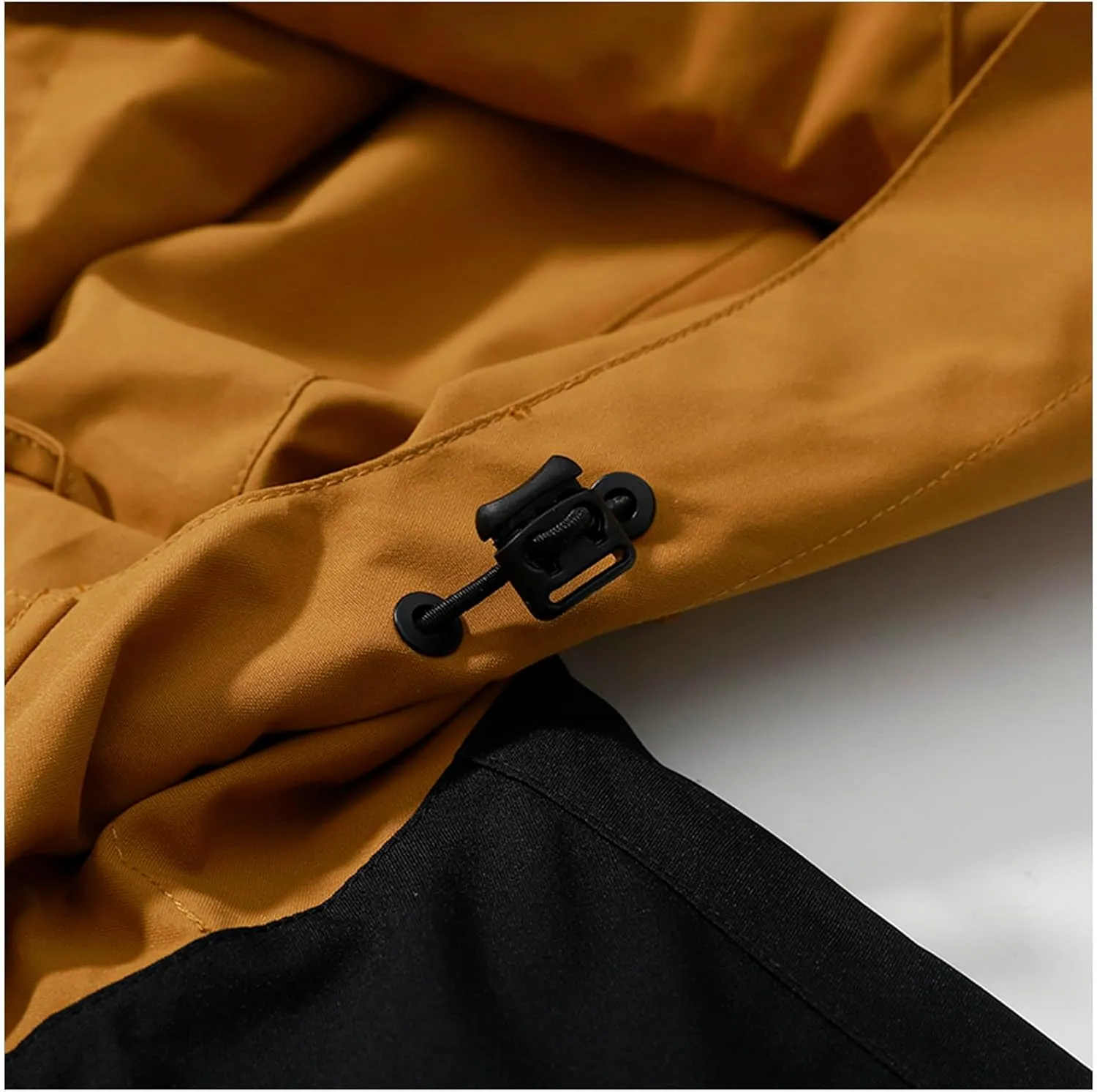 Zeiyignr Men's Lightweight Waterproof Hooded Rain Jacket Outdoor Ski Snow Coat Mountain Windbreakers Jacket for Hiking Travel